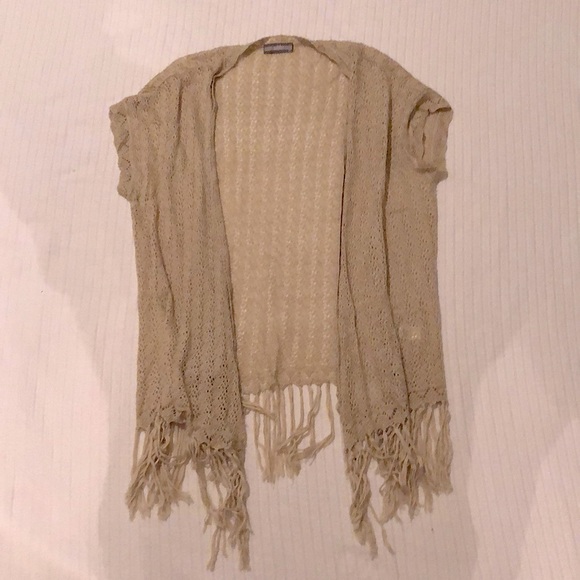 Lizard Thicket Addie Wheat Short Sleeved Cardigan - Picture 1 of 8
